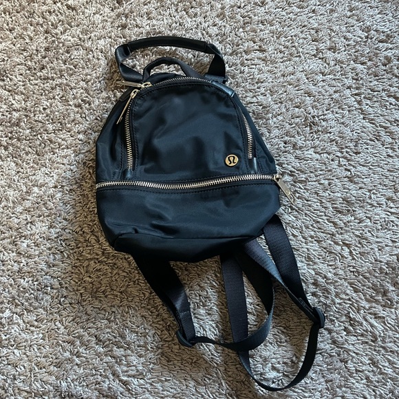 City Adventurer Backpack - Picture 7 of 8